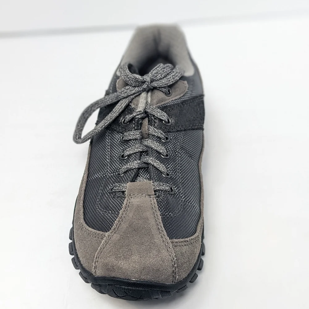 easy spirit explore sneakers